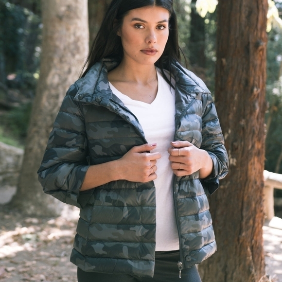 MyAnorak Black Camo Pattern Crop Sleeve Puffer Jacket - Picture 1 of 14